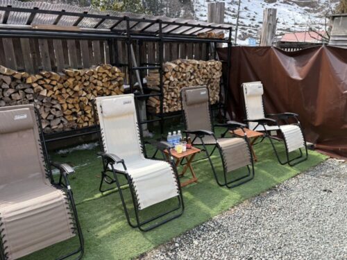 小安峡の絶景を望むととのいスペース